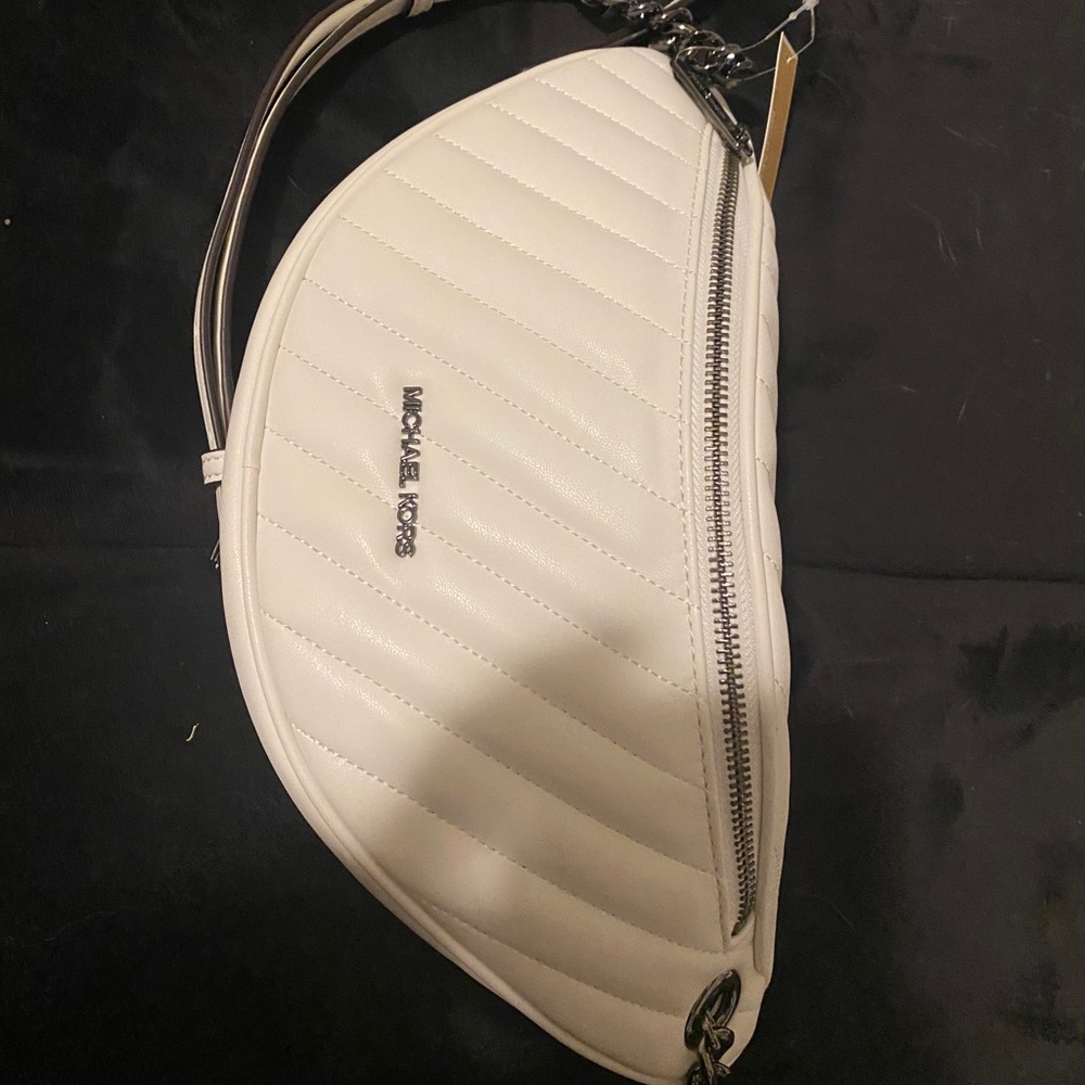 BNWT MICHAEL KORS LEATHER FANNY PACK
